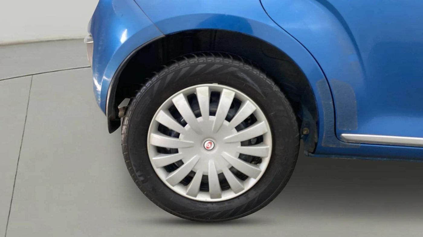 2017 Maruti IGNIS DELTA 1.2 AMT, Petrol, Automatic, 44,407 km, Right Rear Wheel