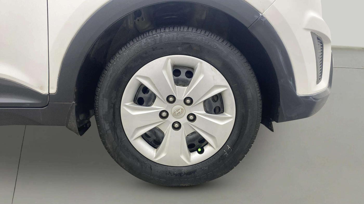 2016 Hyundai Creta E PLUS 1.6 PETROL, Petrol, Manual, 94,441 km, Right Front Wheel