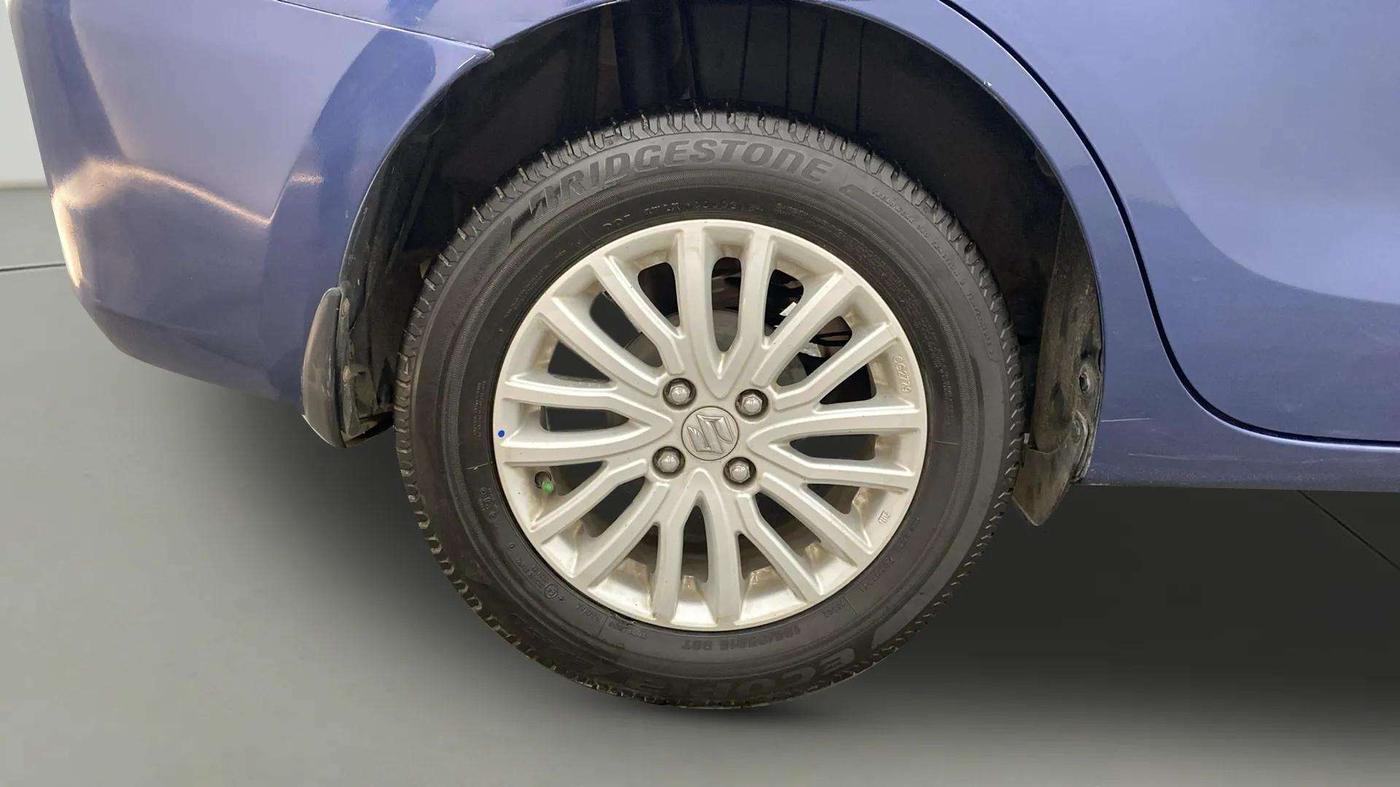 2018 Maruti Dzire ZXI AMT, Petrol, Automatic, 45,983 km, Right Rear Wheel