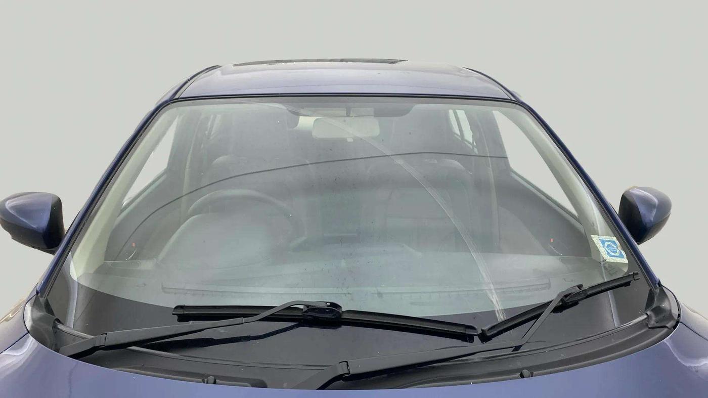 2018 Maruti Dzire ZXI AMT, Petrol, Automatic, 45,983 km, Front Windshield