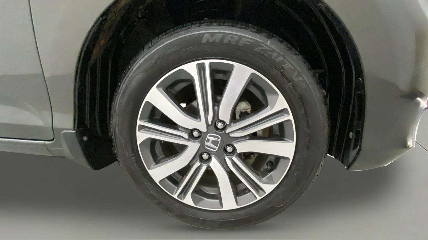 2023 Honda Amaze 1.2L I-VTEC VX CVT, Petrol, Automatic, 19,681 km, Right Front Wheel