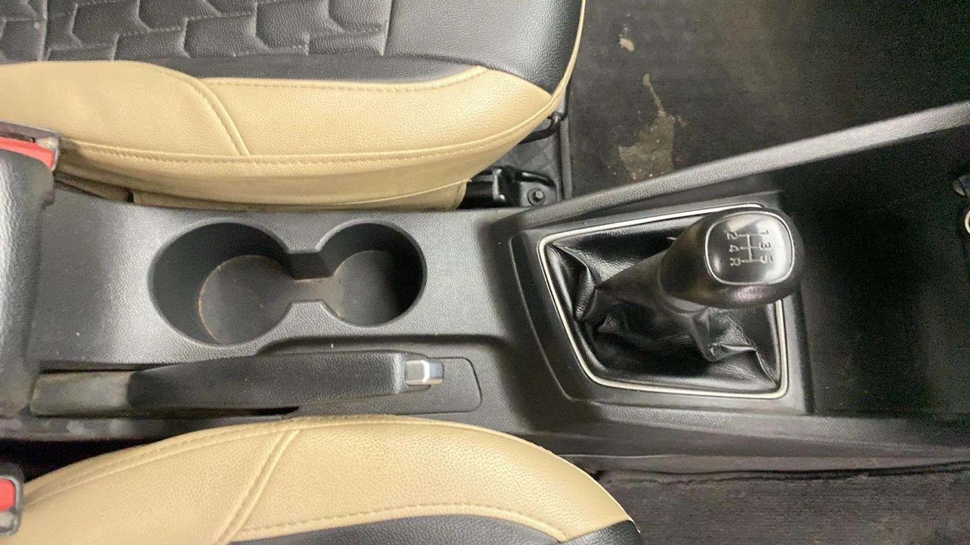 2019 Hyundai Elite i20 SPORTZ PLUS 1.2, CNG, Manual, 92,787 km, Gear Lever