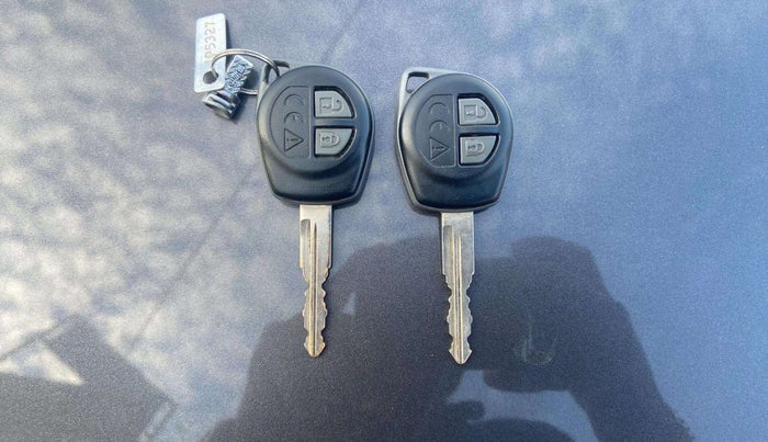 2018 Maruti Baleno DELTA PETROL 1.2, Petrol, Manual, 33,469 km, Key Close Up