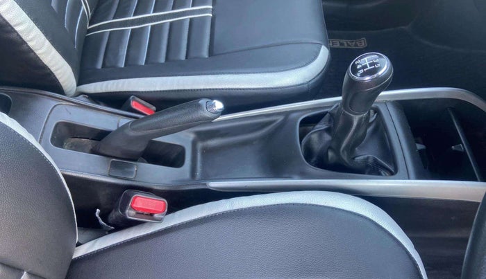 2018 Maruti Baleno DELTA PETROL 1.2, Petrol, Manual, 33,469 km, Gear Lever