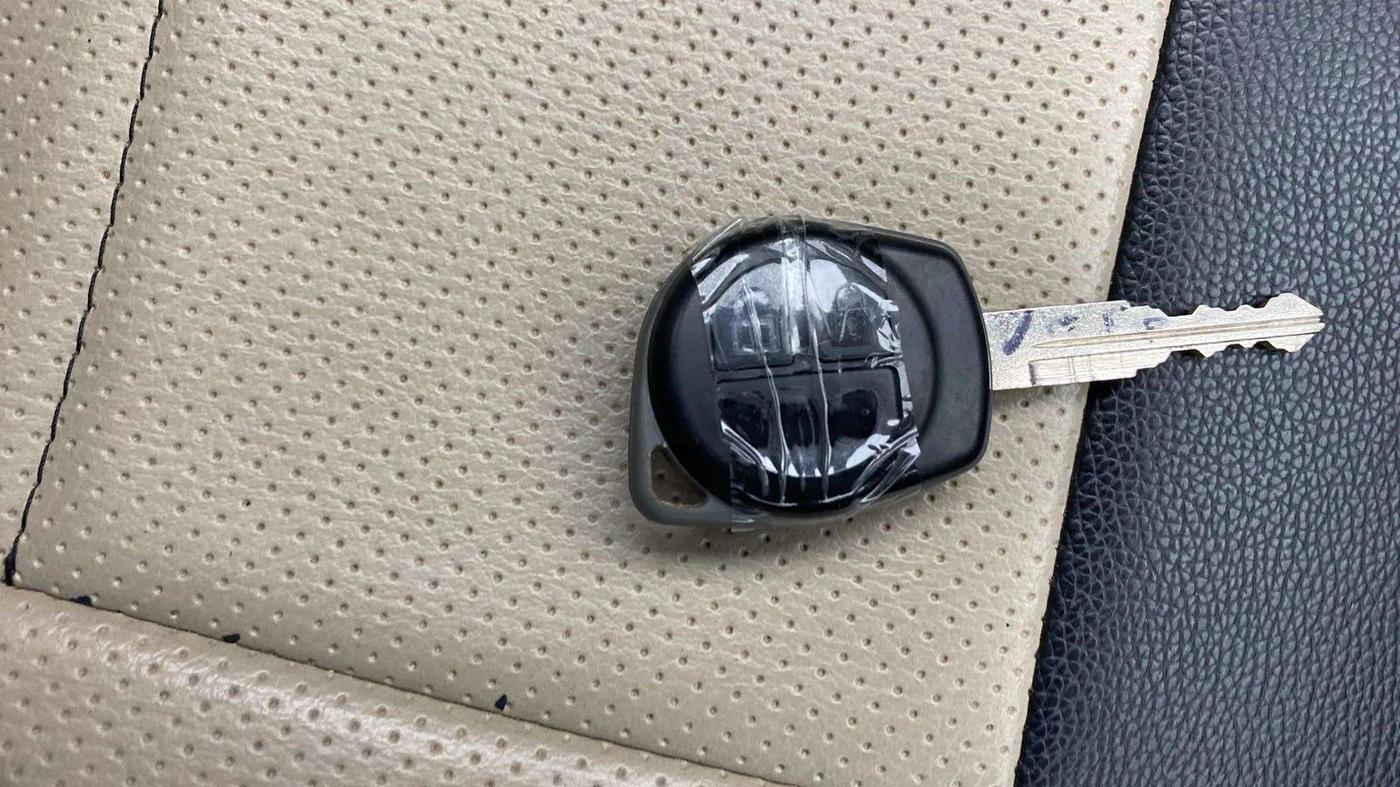 2017 Maruti Wagon R 1.0 VXI AMT, Petrol, Automatic, 41,229 km, Key Close Up