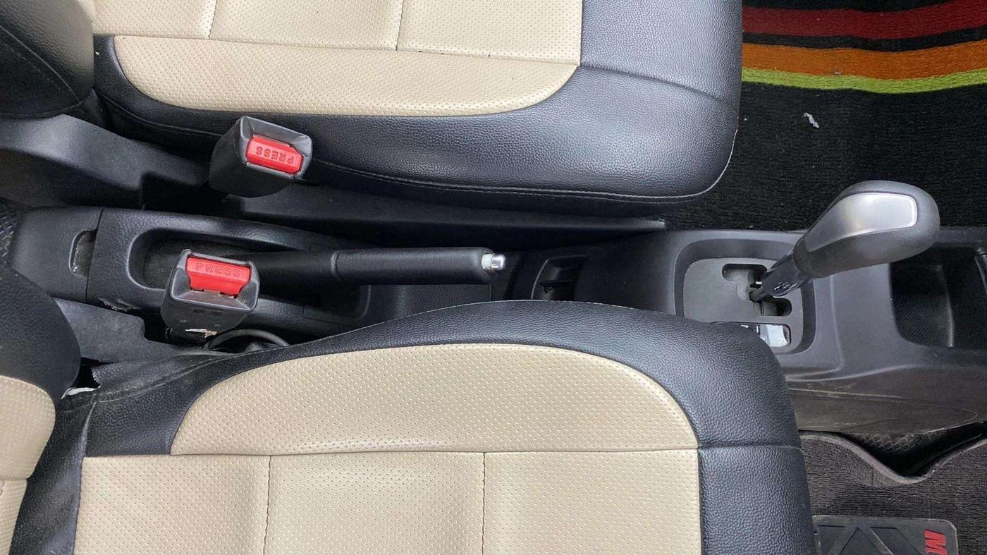 2017 Maruti Wagon R 1.0 VXI AMT, Petrol, Automatic, 41,229 km, Gear Lever