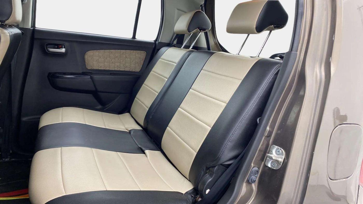 2017 Maruti Wagon R 1.0 VXI AMT, Petrol, Automatic, 41,229 km, Right Side Rear Door Cabin