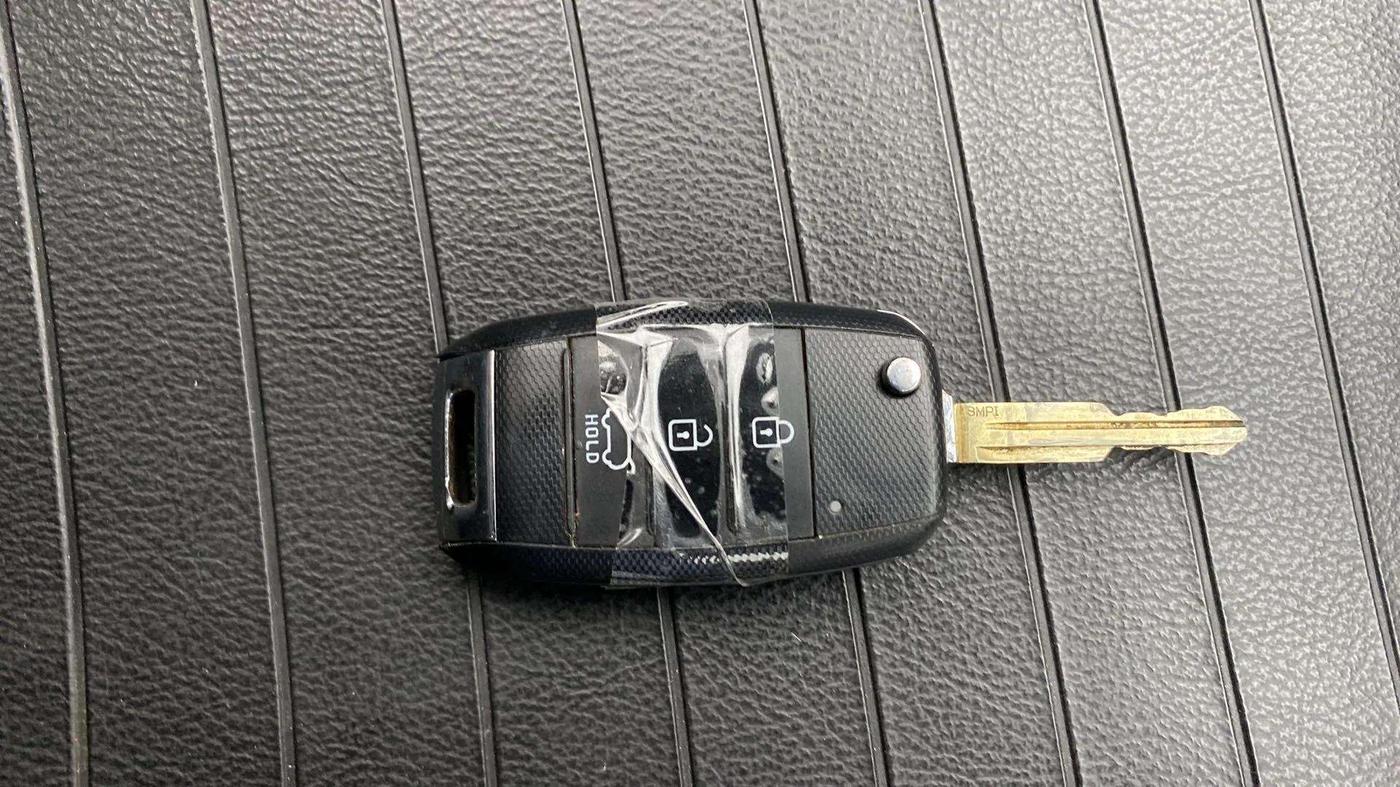 2021 KIA SELTOS HTE 1.5 PETROL, Petrol, Manual, 56,050 km, Key Close Up