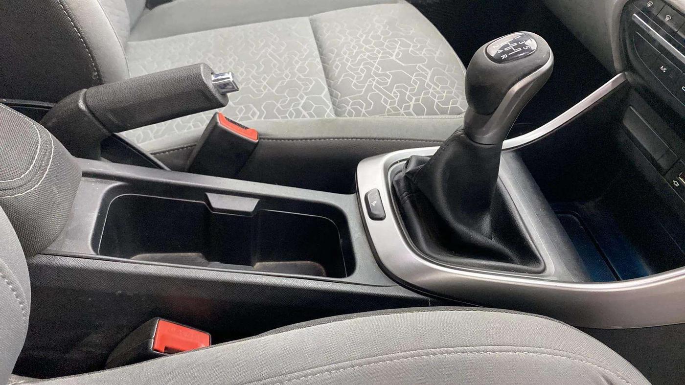 2020 Tata ALTROZ XZ PETROL, Petrol, Manual, 42,211 km, Gear Lever