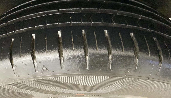 2021 Maruti Baleno ZETA CVT PETROL 1.2, Petrol, Automatic, 16,556 km, Right Rear Tyre Tread