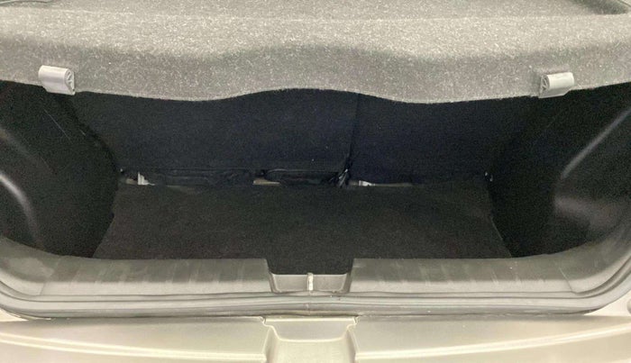 2021 Maruti Baleno ZETA CVT PETROL 1.2, Petrol, Automatic, 16,556 km, Boot Inside