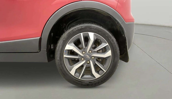 2021 Mahindra XUV300 W8 (O) 1.2 PETROL AMT, Petrol, Automatic, 28,765 km, Left Rear Wheel