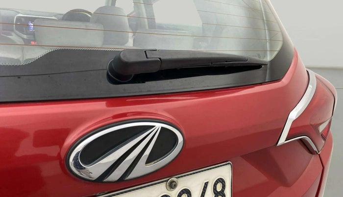 2021 Mahindra XUV300 W8 (O) 1.2 PETROL AMT, Petrol, Automatic, 28,765 km, Rear Wiper