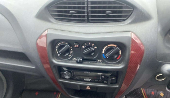 2016 Maruti Alto 800 LXI, Petrol, Manual, 73,382 km, AC Unit - Front vent has minor damage