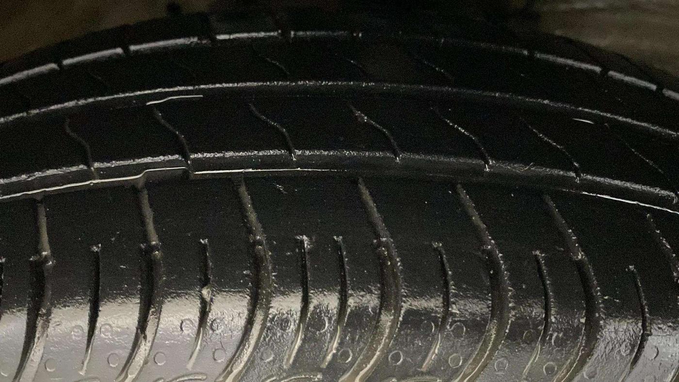 2021 Maruti S PRESSO VXI+, Petrol, Manual, 28,663 km, Right Front Tyre Tread