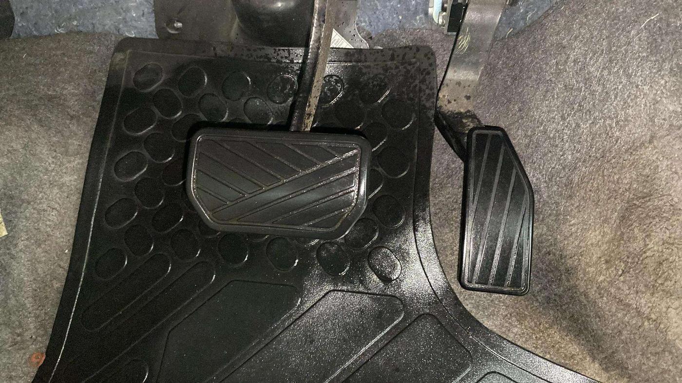 2018 Maruti Celerio ZXI AMT (O), Petrol, Automatic, 26,914 km, Pedals