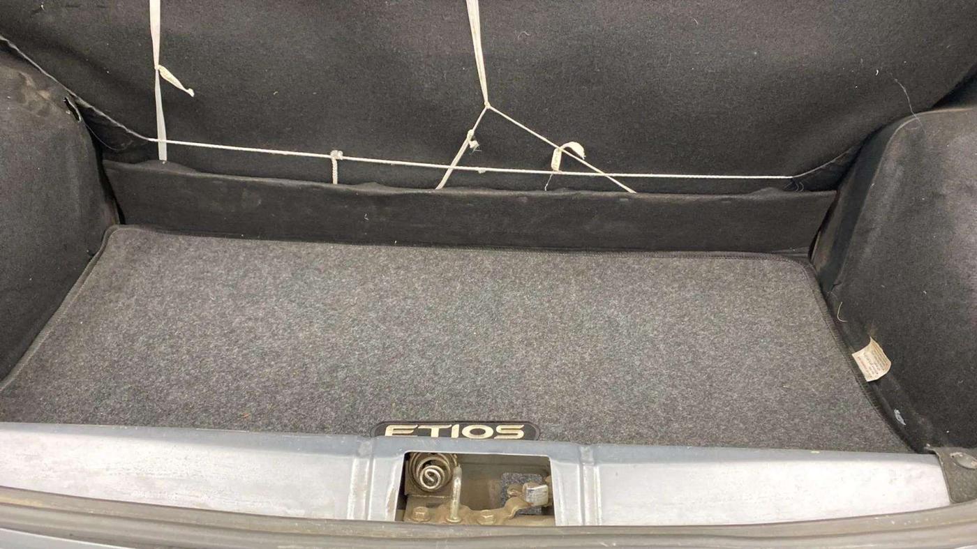 2013 Toyota Etios Liva G, Petrol, Manual, 70,097 km, Boot Inside
