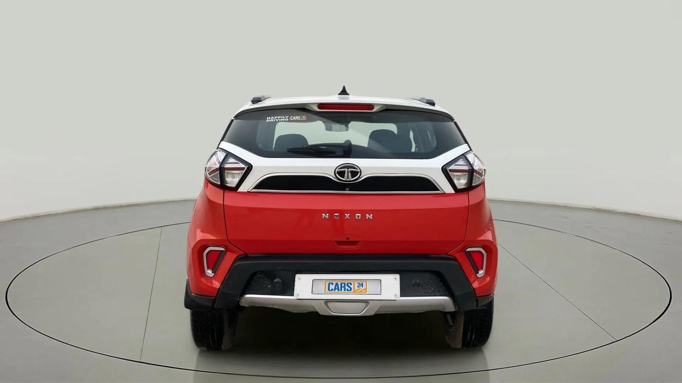 2020 Tata NEXON XZ PLUS (O) DIESEL DUAL TONE, Diesel, Manual, 69,189 km, Back/Rear