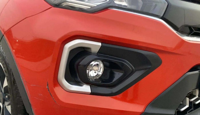 2020 Tata NEXON XZ PLUS (O) DIESEL DUAL TONE, Diesel, Manual, 68,888 km, Front bumper - Minor scratches