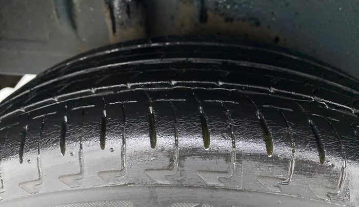 2017 Maruti IGNIS DELTA 1.2, Petrol, Manual, 25,849 km, Right Rear Tyre Tread