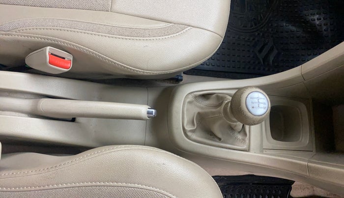 2016 Maruti Swift Dzire ZXI, Petrol, Manual, 86,221 km, Gear Lever