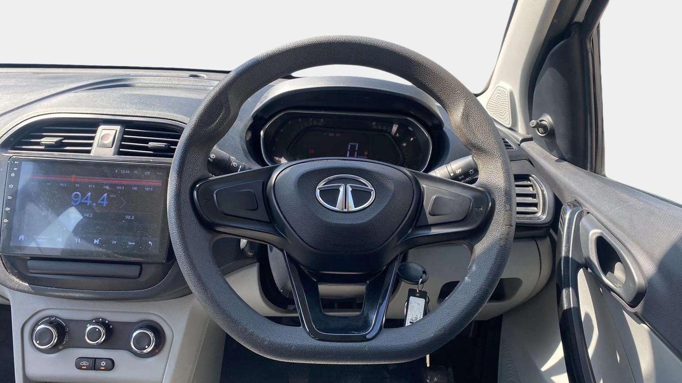 2020 Tata Tiago XE PETROL, Petrol, Manual, 11,499 km, Steering Wheel Close Up