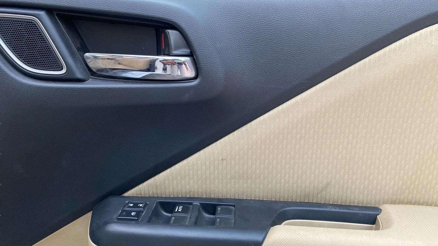 2019 Honda City 1.5L I-VTE V CVT, Petrol, Automatic, 41,544 km, Driver Side Door Panels Control