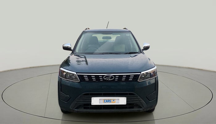 2022 Mahindra XUV300 W6 1.2 PETROL, Petrol, Manual, 39,560 km, Front