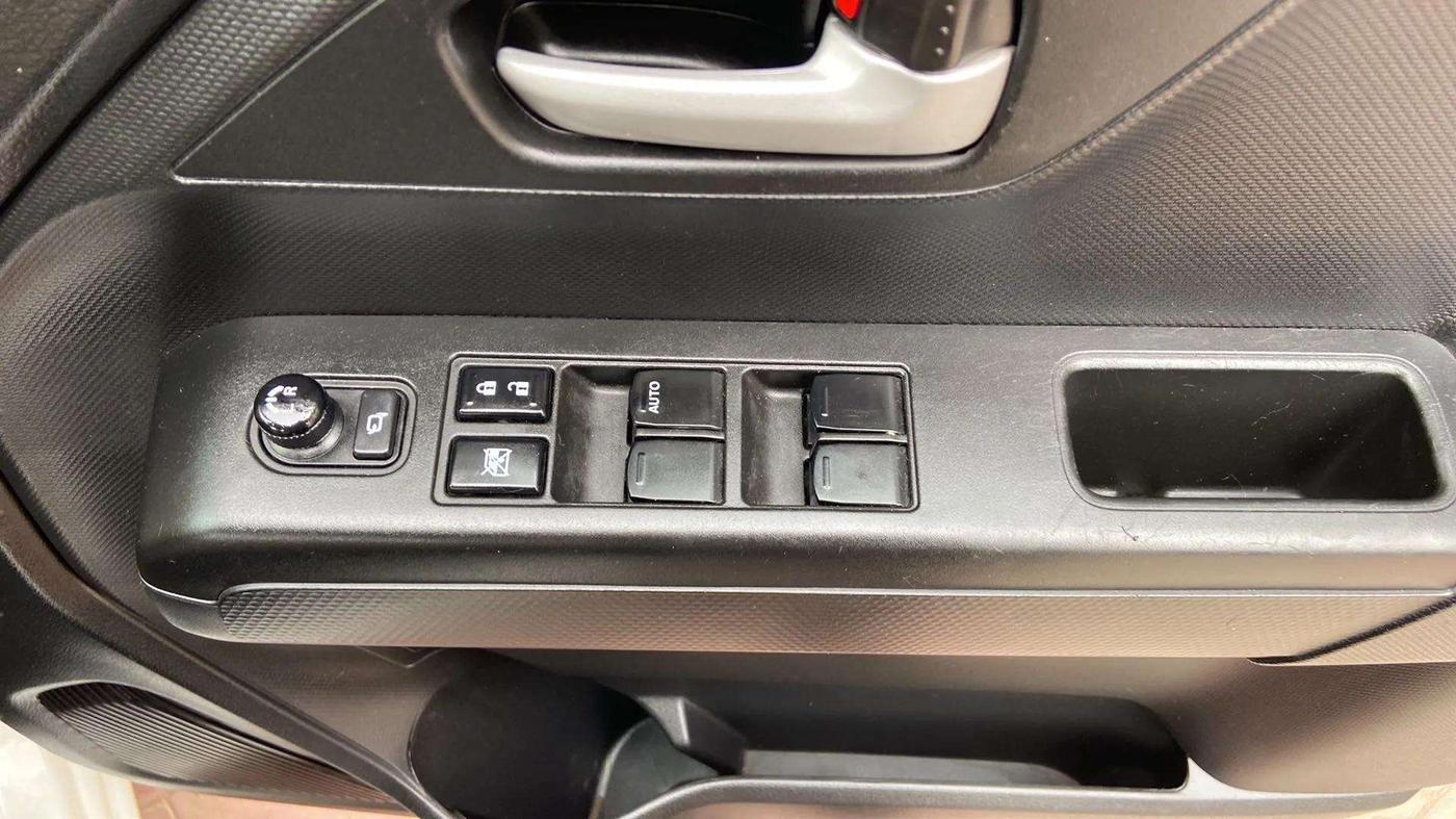 2020 Maruti New Wagon-R ZXI 1.2, Petrol, Manual, 16,478 km, Driver Side Door Panels Control