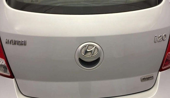 2013 Hyundai i20 MAGNA (O) 1.2, Petrol, Manual, 36,235 km, Dicky (Boot door) - Handle has minor damage