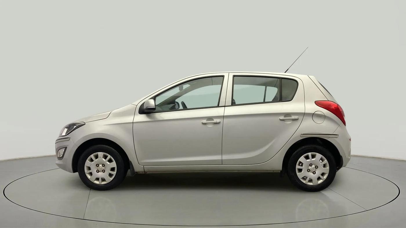 2013 Hyundai i20 MAGNA (O) 1.2, Petrol, Manual, 36,328 km, Left Side