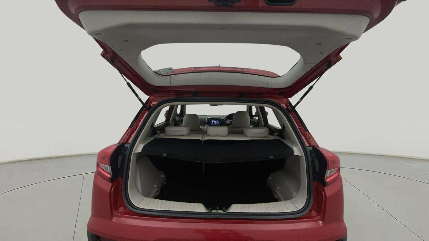 2022 Mahindra XUV300 W8 (O) 1.2 PETROL, Petrol, Manual, 20,440 km, Boot Inside