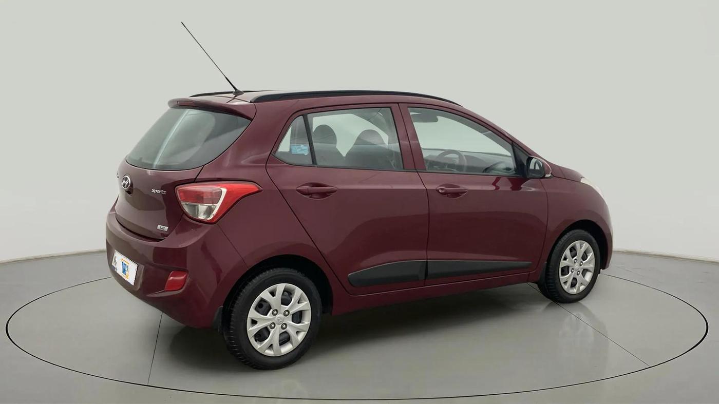 2016 Hyundai Grand i10 SPORTZ 1.2 KAPPA VTVT, Petrol, Manual, 6,411 km, Right Back Diagonal