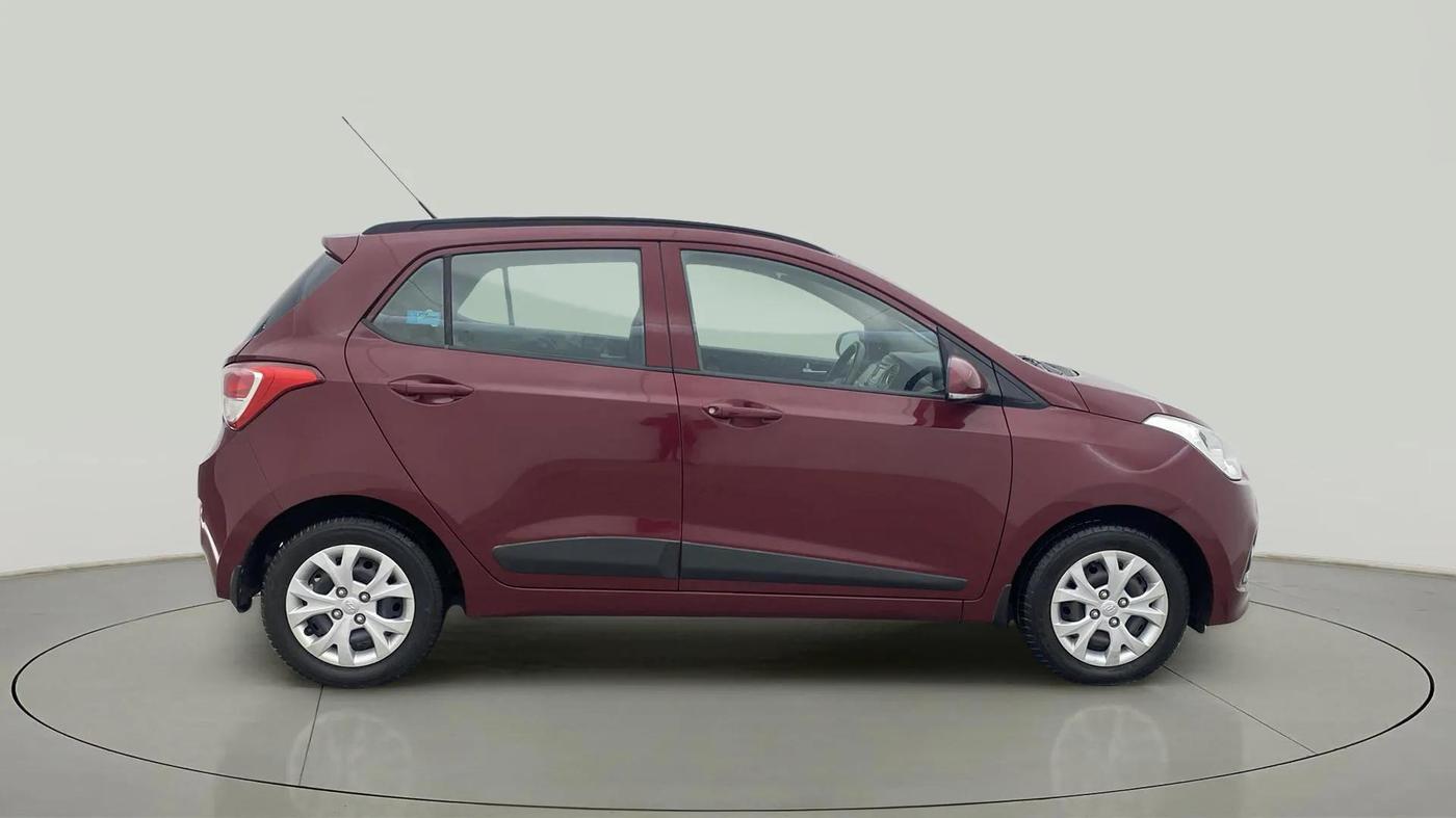 2016 Hyundai Grand i10 SPORTZ 1.2 KAPPA VTVT, Petrol, Manual, 6,411 km, Right Side View