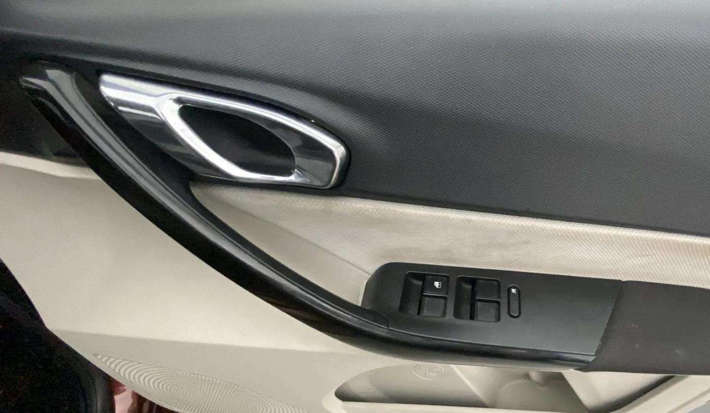 2022 Tata TIGOR XZ PLUS PETROL, Petrol, Manual, 13,909 km, Driver Side Door Panels Control