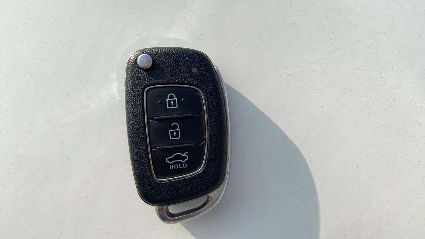 2022 Hyundai GRAND I10 NIOS SPORTZ 1.2 KAPPA VTVT, Petrol, Manual, 32,750 km, Key Close Up