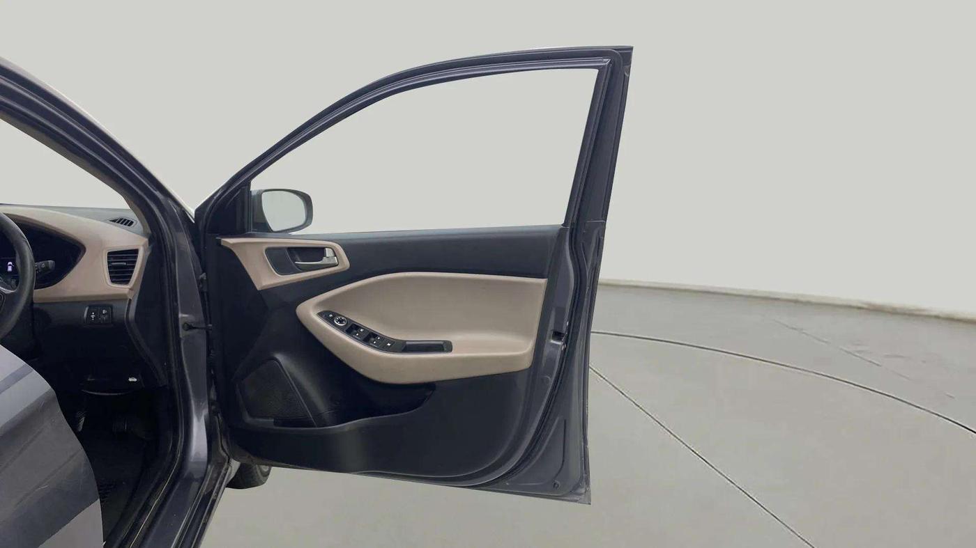 2016 Hyundai Elite i20 ASTA 1.2, Petrol, Manual, 93,737 km, RHS Front Door