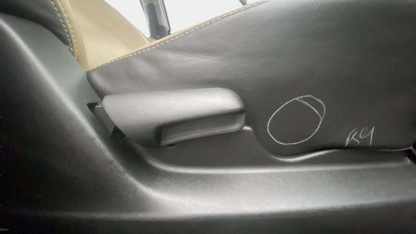 2021 Toyota URBAN CRUISER MID GRADE AT, Petrol, Automatic, 39,043 km, Driver Side Adjustment Panel