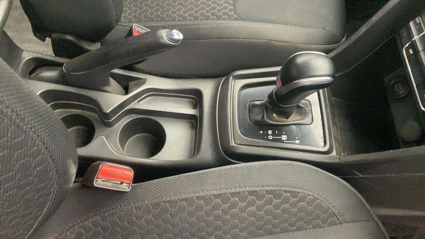 2019 Maruti Vitara Brezza ZDI AMT, Diesel, Automatic, 78,345 km, Gear Lever
