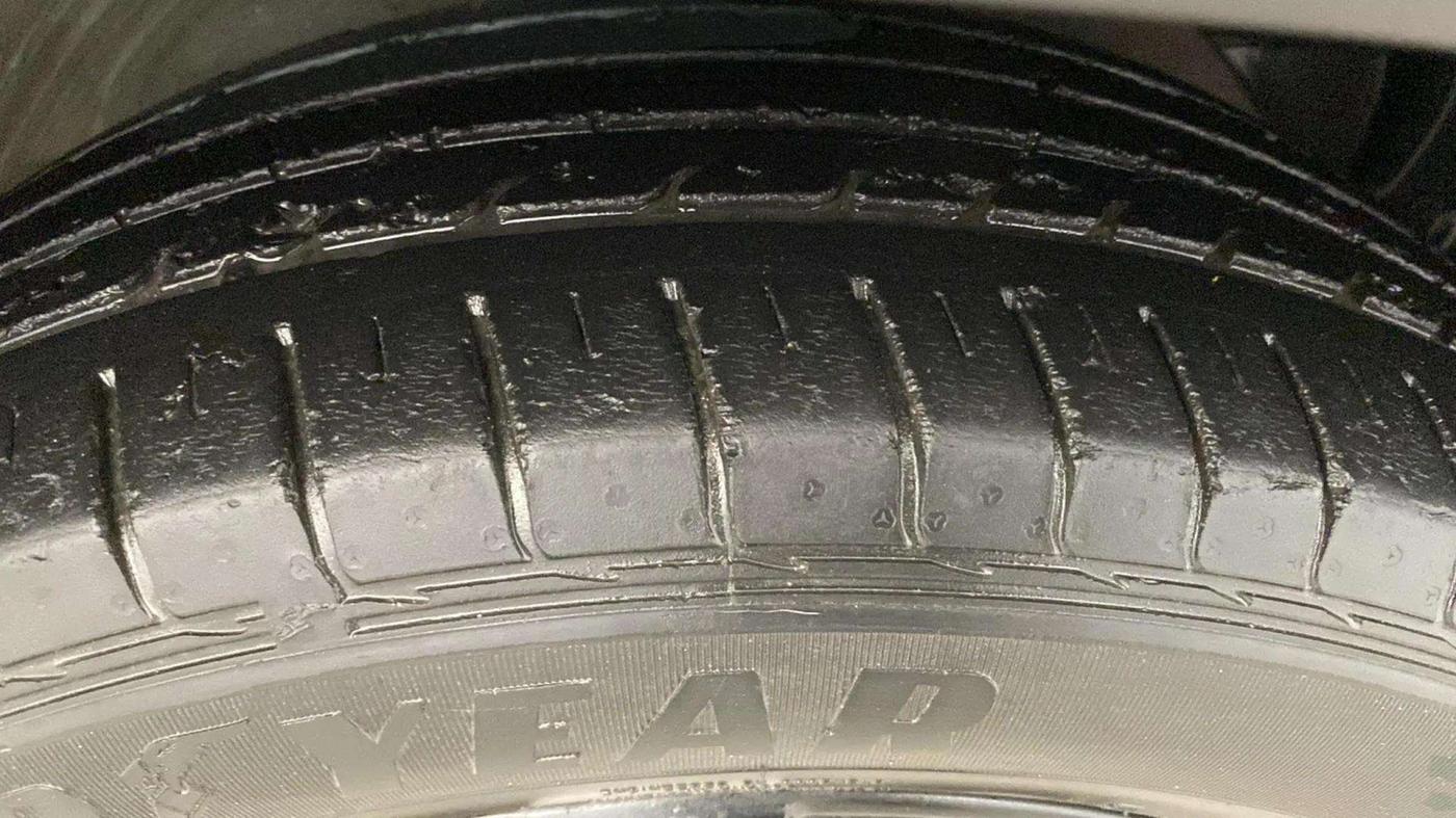 2019 MG HECTOR SMART 1.5 DCT PETROL, Petrol, Automatic, 41,506 km, Right Rear Tyre Tread