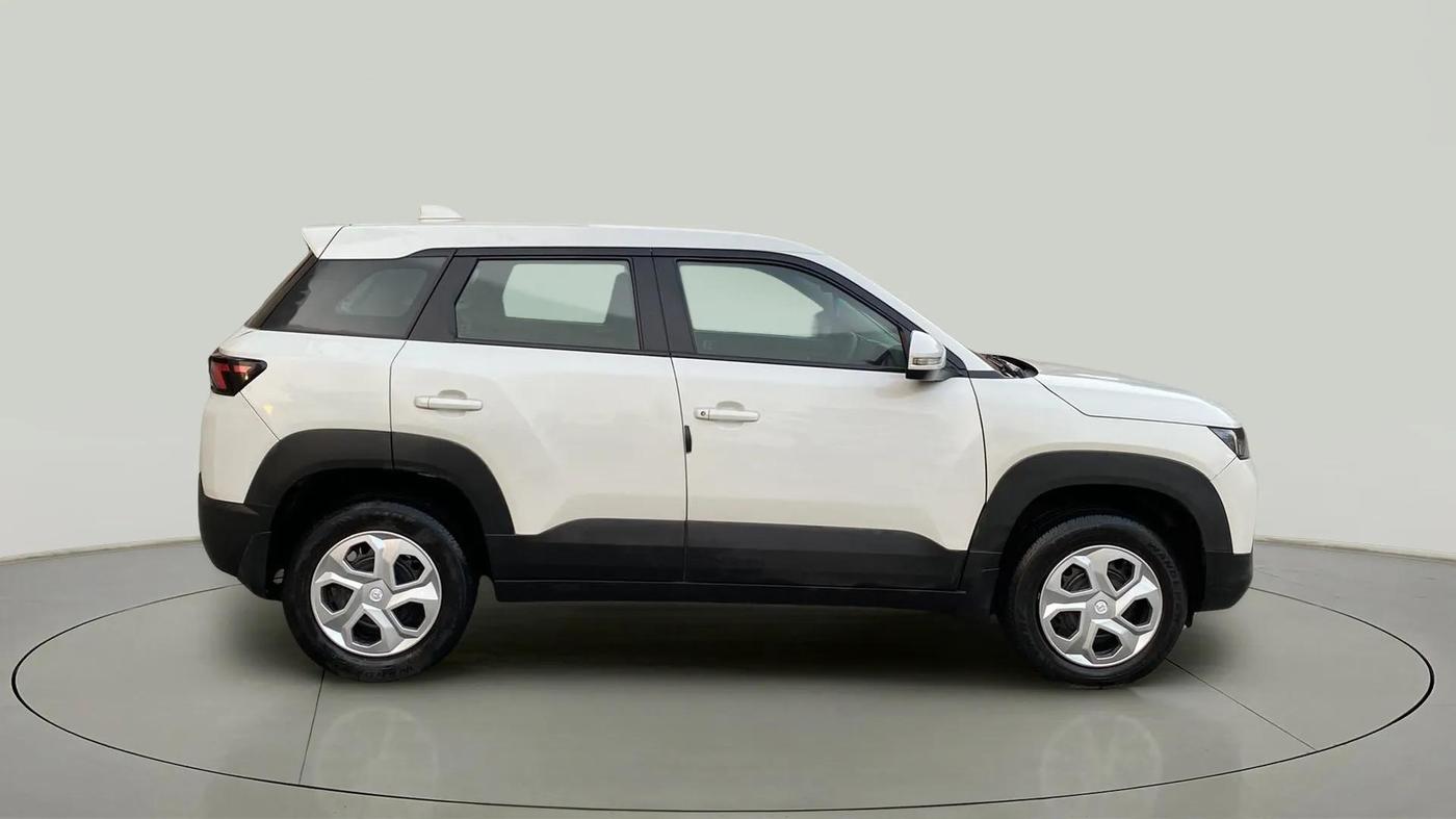 2022 Maruti BREZZA LXI SMART HYBRID, Petrol, Manual, 40,934 km, Right Side View