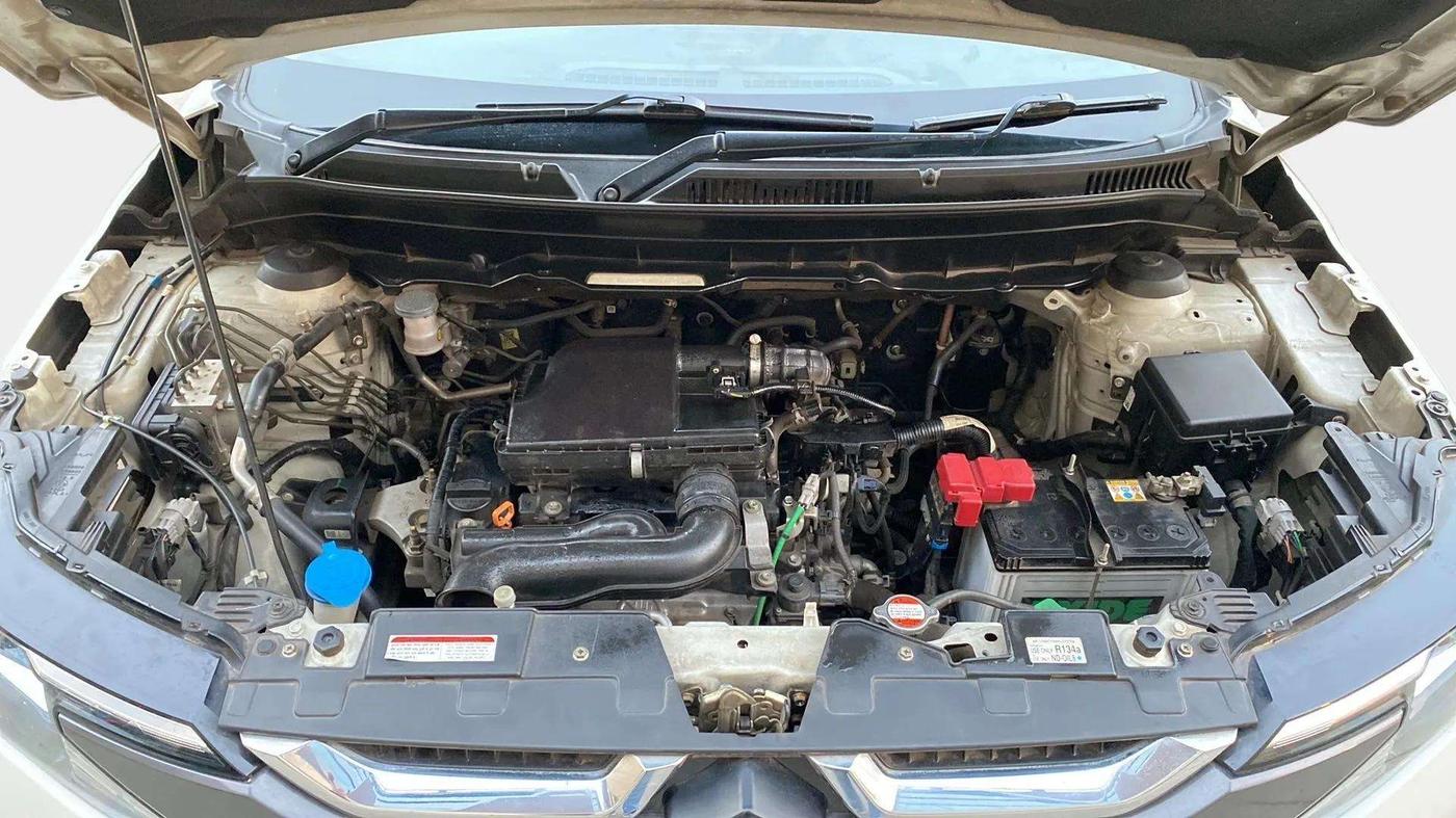 2022 Maruti BREZZA LXI SMART HYBRID, Petrol, Manual, 40,934 km, Open Bonet