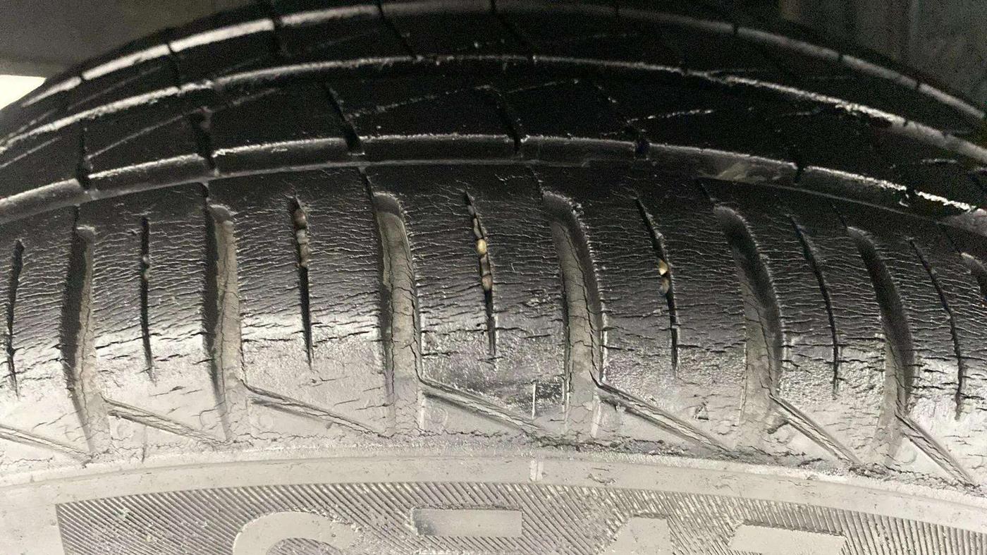 2020 Renault Kwid NEOTECH RXL 1.0 MT, Petrol, Manual, 28,780 km, Left Front Tyre Tread