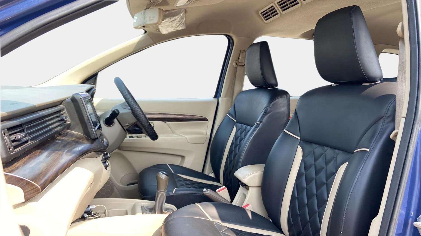 2020 Maruti Ertiga ZXI+ SHVS, Petrol, Manual, 39,265 km, Right Side Front Door Cabin