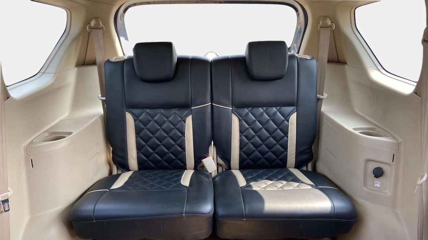 2020 Maruti Ertiga ZXI+ SHVS, Petrol, Manual, 39,265 km, Third Seat Row ( optional )