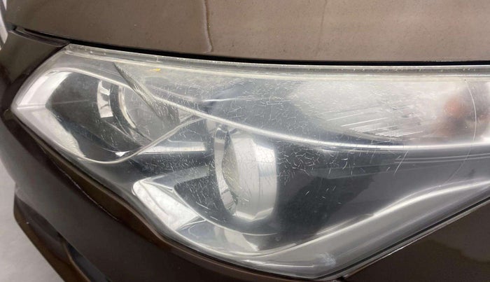 2017 Maruti Ciaz ZXI+, Petrol, Manual, 92,342 km, Left headlight - Faded