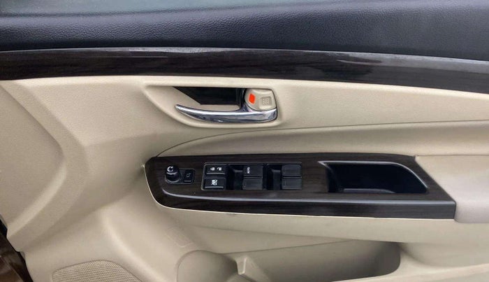 2017 Maruti Ciaz ZXI+, Petrol, Manual, 92,342 km, Driver Side Door Panels Control