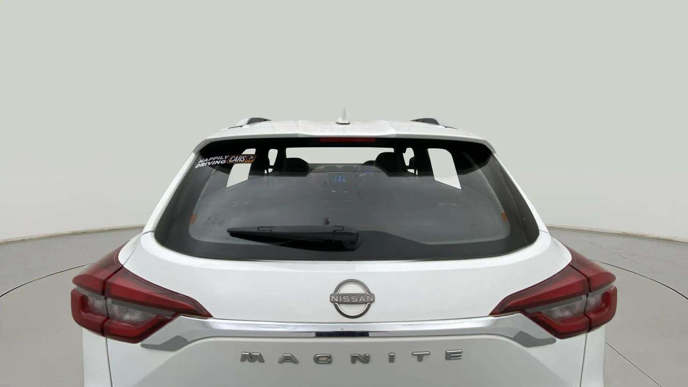 2022 Nissan MAGNITE XV RED EDITION, Petrol, Manual, 39,198 km, Rear Windshield