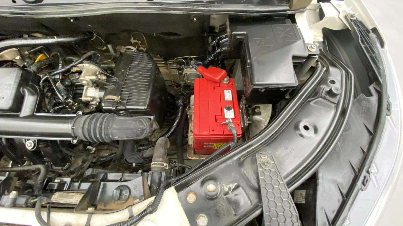 2022 Nissan MAGNITE XV RED EDITION, Petrol, Manual, 39,198 km, Engine View - Left