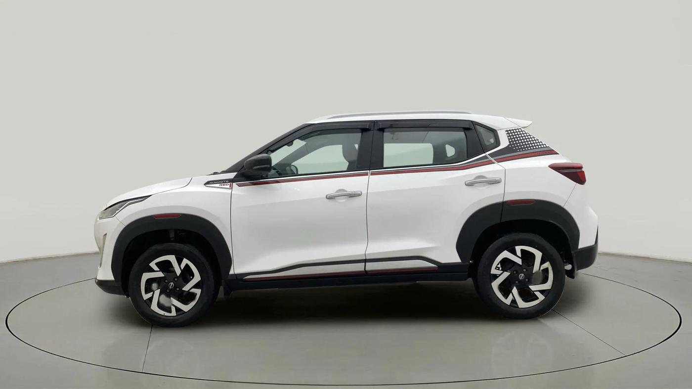 2022 Nissan MAGNITE XV RED EDITION, Petrol, Manual, 39,198 km, Left Side